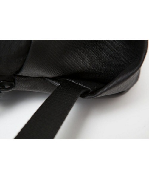 Cote&Ciel（コートエシエル）の「cote&ciel / TIMSAH Memory Tech Black バックパック / CC-28673（バックパック/リュック・メンズ・ブラック・FREE）」の10枚目の写真