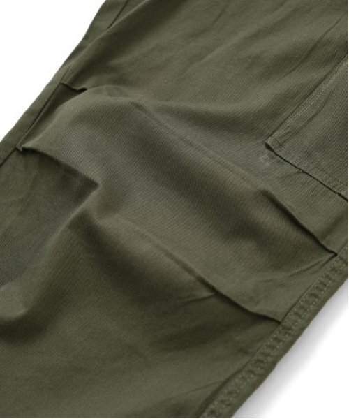 GLAZOS（グラソス）の「【大人向けサイズあり】コットンツイル・ワイドカーゴパンツ（その他パンツ・キッズ・ブラック/カーキ・LL/M/L/S）」の4枚目の写真