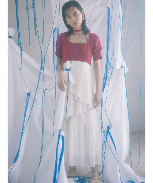 RESEXXY(リゼクシー)の「バイカラーメローフレアワンピース(ワンピース・レディース・ブルー/ブラック/レッド・FREE)」の9枚目の写真