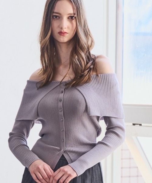 Meline M(メリンエム)の「Soft Knit Shoulder Top ソフトニットショルダートップ(ニット/セーター・レディース・ライトグレー/ピンク系・FREE)」の1枚目の写真