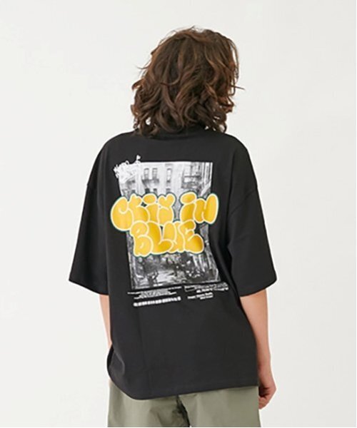 GLAZOS(グラソス)の「フォトグラフィティロゴ発泡プリントビッグ半袖Tシャツ(Tシャツ/カットソー・メンズ・ブルー/イエロー/ブラック/ホワイト・L/M/S/LL)」の3枚目の写真