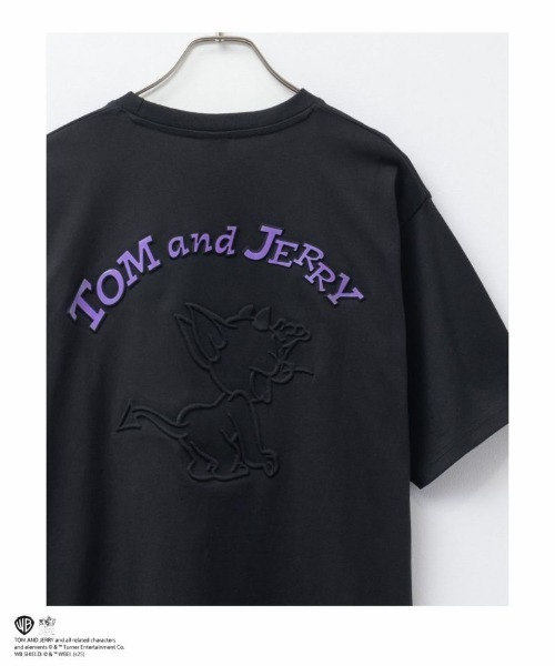Tom＆Jerry（トムアンドジェリー）の「【Tom&Jerry /トムとジェリー 】バックエンボス デビルジェリーTシャツ（Tシャツ/カットソー・メンズ・オフホワイト/ブラック・M/L/XL）」の2枚目の写真