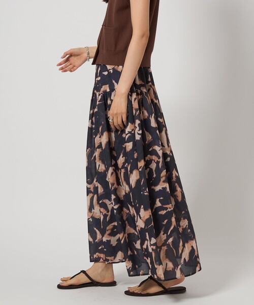 EMMEL REFINES（エメルリファインズ）の「＜EMMEL REFINES＞EM ボカシプリント サイドギャザー スカート（スカート・レディース・ベージュ/ロイヤルブルー・S/M）」の10枚目の写真