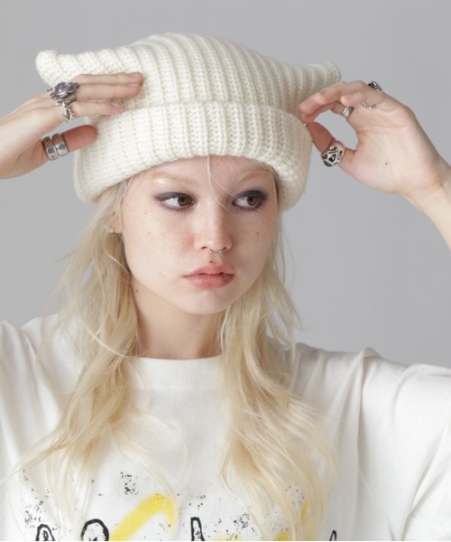 Chica(チカ)の「Chica/チカ/DEVIL Knit Cap(ニットキャップ/ビーニー・レディース・ホワイト/ブラック・F)」の9枚目の写真