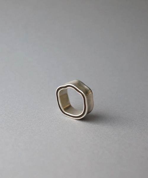 TEN.（テン）の「SILVER925 ファネルリング（リング・レディース・ネイビー/ダークブラウン/ホワイト/ピンク・#13/#15/#11/#9）」の3枚目の写真