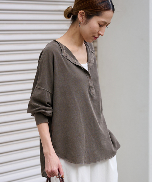 FRAMeWORK(フレームワーク)の「サーフニットヘンリーTee(Tシャツ/カットソー・レディース・チャコールグレー/ホワイト/ブラウン・FREE)」の21枚目の写真