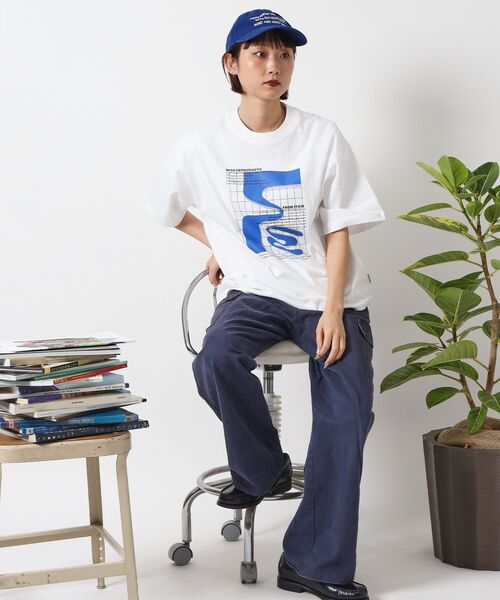 FFEIN（フェイン）の「【FFEIN（フェイン）】アートデザインショート丈Tシャツ / Tシャツ 短丈 クルーネック 半袖（Tシャツ/カットソー・メンズ・ブラック/ホワイト/アッシュグレー/レッド・SMALL/MEDIUM/LARGE）」の18枚目の写真