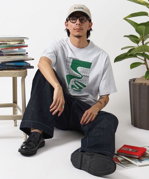 FFEIN（フェイン）の「【FFEIN（フェイン）】アートデザインショート丈Tシャツ / Tシャツ 短丈 クルーネック 半袖（Tシャツ/カットソー・メンズ・ブラック/ホワイト/アッシュグレー/レッド・SMALL/MEDIUM/LARGE）」の22枚目の写真