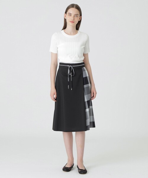 BLUE LABEL CRESTBRIDGE(ブルーレーベルクレストブリッジ)の「パーシャルチェックスカート(スカート・レディース・ブラック/ブルー/ベージュ系その他・38/36)」の5枚目の写真