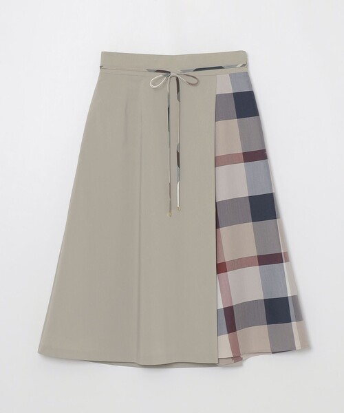 BLUE LABEL CRESTBRIDGE(ブルーレーベルクレストブリッジ)の「パーシャルチェックスカート(スカート・レディース・ブラック/ブルー/ベージュ系その他・38/36)」の4枚目の写真