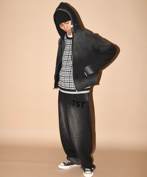 SUPERTHANKS（スーパーサンクス）の「オーバーダイ加工ジップアップパーカー/Sun faded Zip-Hoodie Sweat（パーカー・メンズ・ブラック/ピンク/ブラウン・S/M/L）」の15枚目の写真