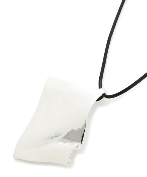 ETRE TOKYO（エトレトウキョウ）の「ディストーションレザーコードネックレス（ネックレス・レディース・シルバー/ゴールド・FREE）」の10枚目の写真