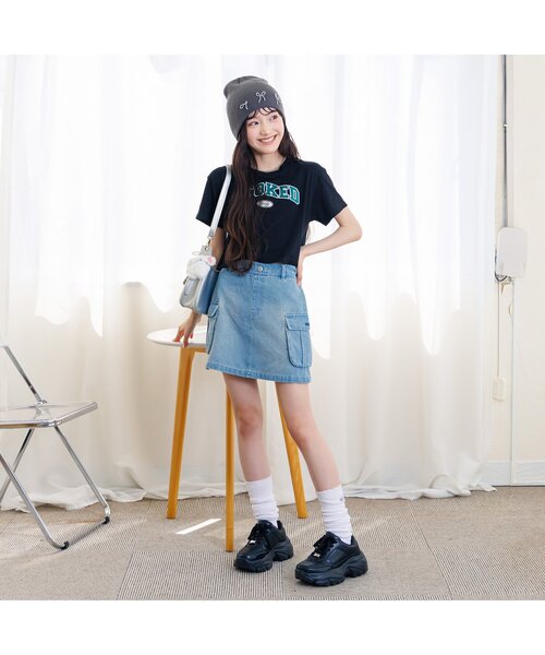 algy（アルジー）の「サテンアップリケロゴ半袖T（Tシャツ/カットソー・キッズ・ブラック/オフホワイト/ピンク・XX-SMALL/X-SMALL/MEDIUM/SMALL）」の4枚目の写真