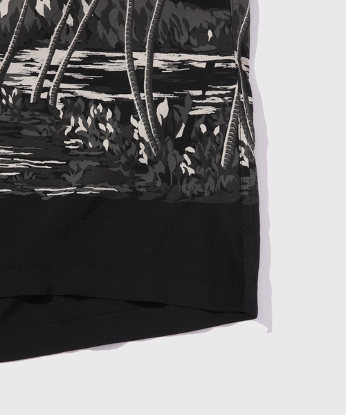 ADAM ET ROPE'（アダムエロペ）の「《BLACK/WHITE》ボックスシルエット プレミアム アロハ シャツ（シャツ/ブラウス・メンズ・ブラック系その他3/スミクロ・M/L）」の22枚目の写真