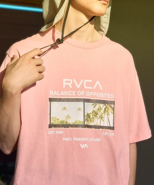 RVCA(ルーカ)の「RVCA メンズ CONACT SS Tシャツ 【2025年夏モデル】/ルーカフロントプリント半袖Tシャツ(Tシャツ/カットソー・メンズ・ブラック/ピンク系その他/ホワイト・SMALL/LARGE/X-LARGE/MEDIUM)」の15枚目の写真
