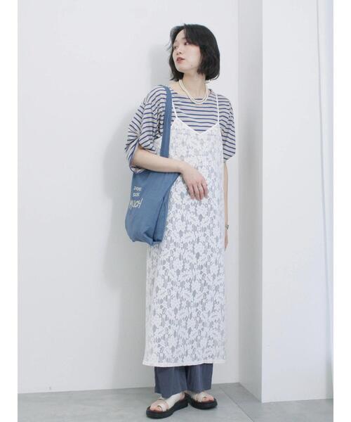 Samansa Mos2 blue(サマンサモスモスブルー)の「メッシュレースキャミワンピース(ワンピース・レディース・オフホワイト/ブラック/サックスブルー・F)」の10枚目の写真