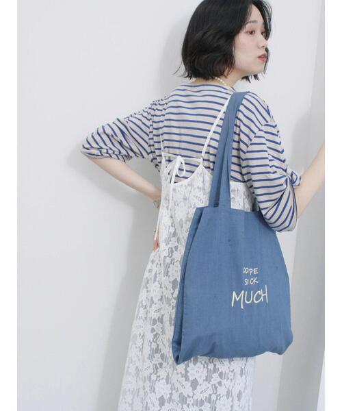 Samansa Mos2 blue(サマンサモスモスブルー)の「メッシュレースキャミワンピース(ワンピース・レディース・オフホワイト/ブラック/サックスブルー・F)」の18枚目の写真