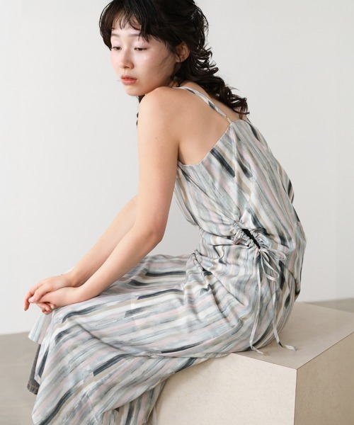 Bab(バブ)の「【S・Mサイズ展開】ウエストホールプリントワンピース(ワンピース・レディース・パープル/ブラック・S/M)」の1枚目の写真
