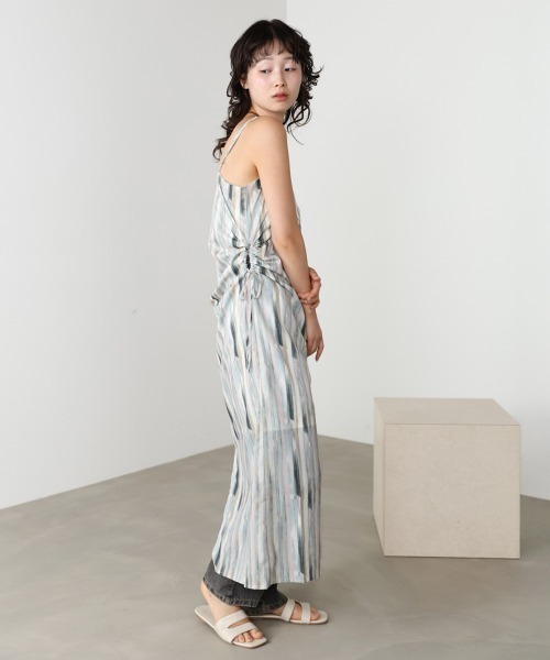 Bab(バブ)の「【S・Mサイズ展開】ウエストホールプリントワンピース(ワンピース・レディース・パープル/ブラック・S/M)」の5枚目の写真