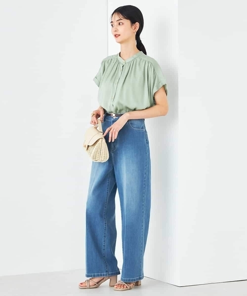 a.v.v（アーヴェヴェ）の「【接触冷感/UVカット/吸水速乾/イージーケア/洗える】サテンギャザーブラウス（シャツ/ブラウス・レディース・チャコールグレー/ミント/ネイビー/アイボリー/ダークインディゴブルー・36/34/38/40/42）」の11枚目の写真