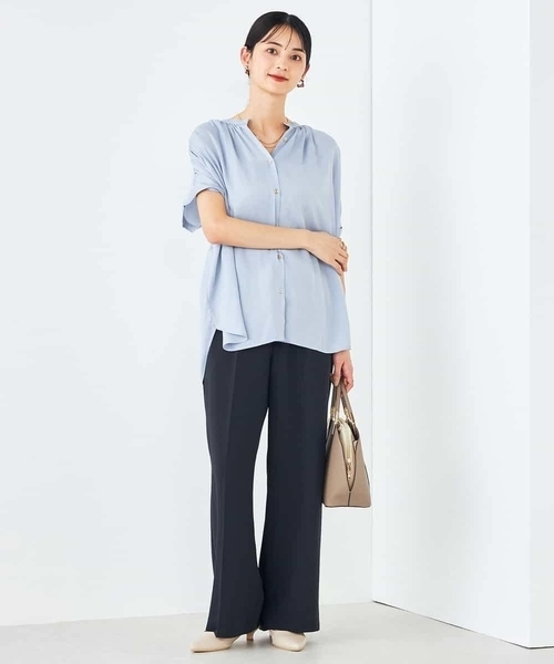 a.v.v（アーヴェヴェ）の「【接触冷感/UVカット/吸水速乾/イージーケア/洗える】サテンギャザーブラウス（シャツ/ブラウス・レディース・チャコールグレー/ミント/ネイビー/アイボリー/ダークインディゴブルー・36/34/38/40/42）」の22枚目の写真