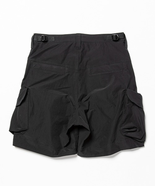 meanswhile(ミーンズワイル)の「Luggage Cargo Shorts(カーゴパンツ・メンズ・ブラック・2(M)/3(L)/4(XL))」の2枚目の写真