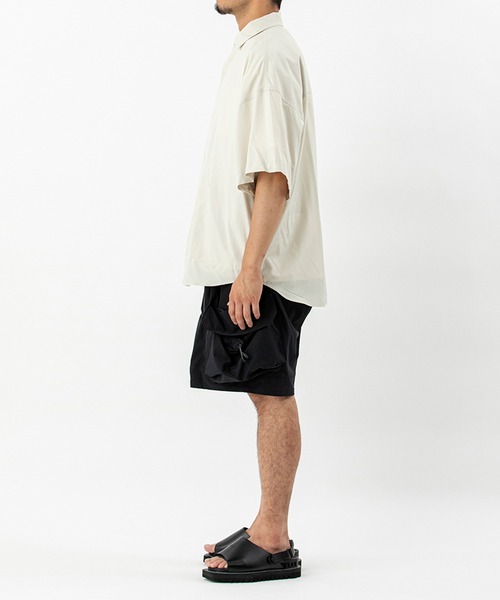 meanswhile(ミーンズワイル)の「Luggage Cargo Shorts(カーゴパンツ・メンズ・ブラック・2(M)/3(L)/4(XL))」の13枚目の写真