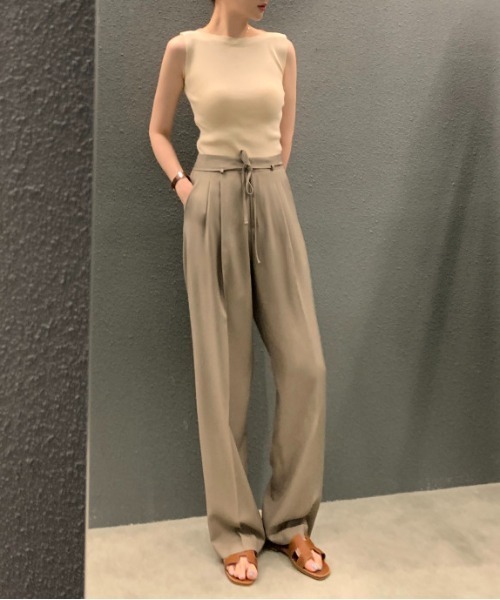 on:nue（オンニュ）の「【on:nue】ウエストループダブルタックスラックスパンツ（スラックス・レディース・ブラック/グレー/ベージュ・FREE）」の13枚目の写真