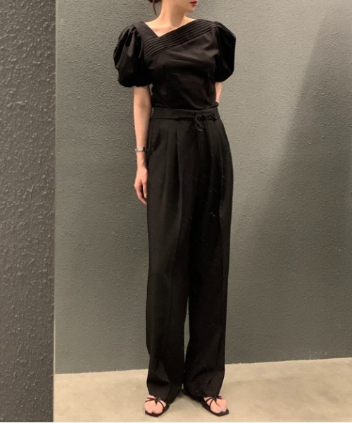 on:nue（オンニュ）の「【on:nue】ウエストループダブルタックスラックスパンツ（スラックス・レディース・ブラック/グレー/ベージュ・FREE）」の5枚目の写真