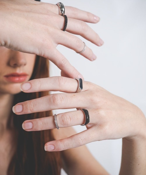 トムウッド　シルバーリンク Amazon.co.jp: [トムウッド] リング R74HSNA02S925 SATIN RING