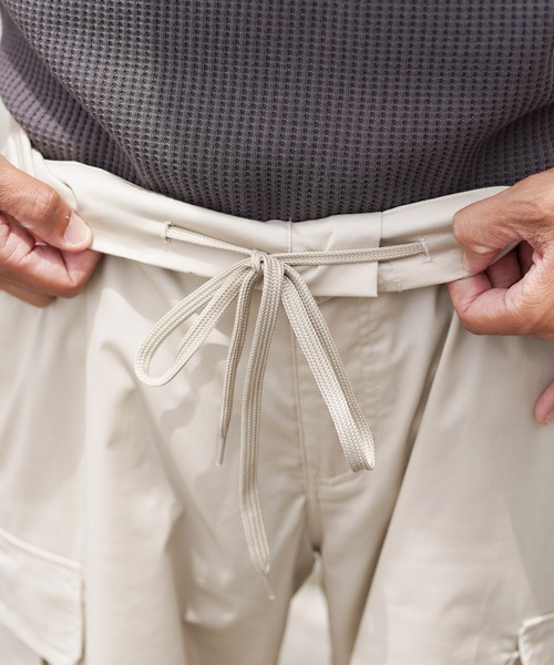 jiggys shop（ジギーズショップ）の「ワイドシルエット カーゴ イージー ハーフパンツ ショートパンツ（その他パンツ・メンズ・チャコールグレー/ブラック/オフホワイト/カーキ・MEDIUM/LARGE/X-LARGE）」の8枚目の写真