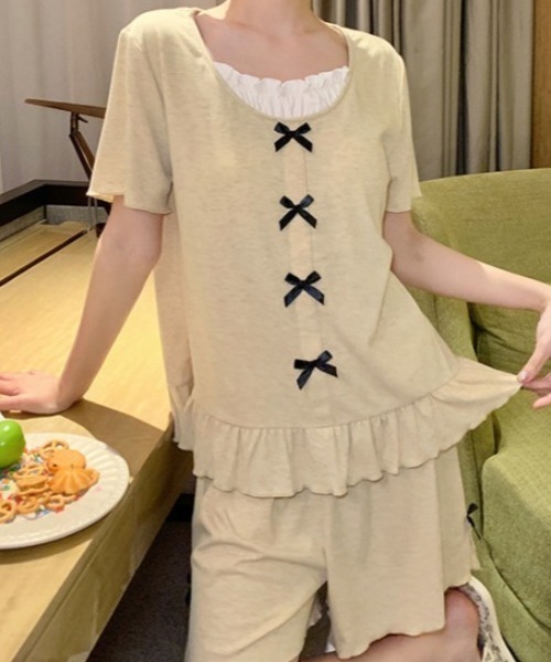 WEGO（ウィゴー）の「WEGO/インナーカップ付きリボンフリルルームウェア上下セット（ルームウェア/パジャマ・レディース・グレー/イエロー・MEDIUM/LARGE）」の2枚目の写真