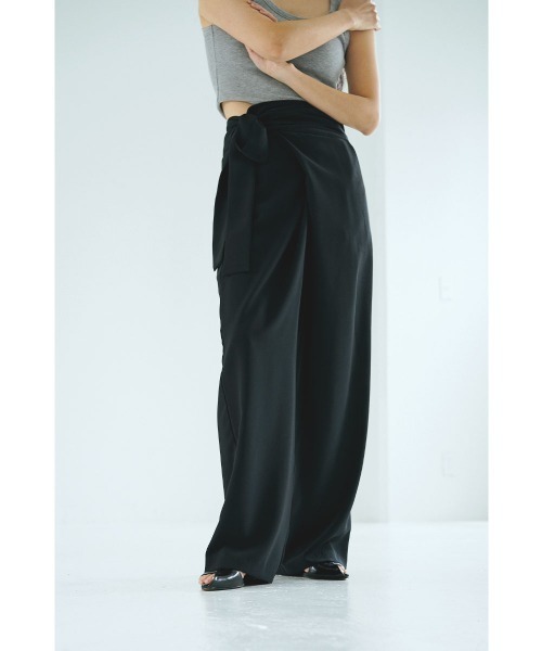 marjour(マージュール)の「WRAP PANTS(その他パンツ・レディース・モスグリーン/ブラック・M)」の2枚目の写真
