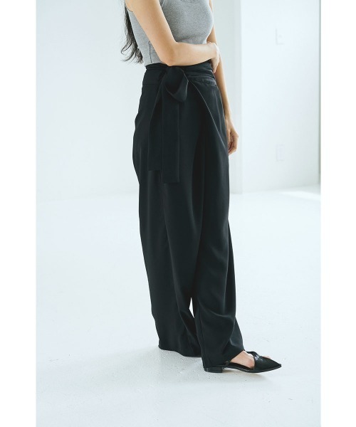 marjour(マージュール)の「WRAP PANTS(その他パンツ・レディース・モスグリーン/ブラック・M)」の11枚目の写真