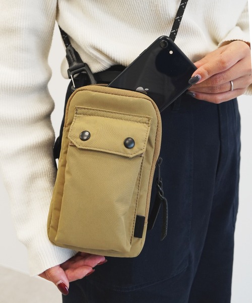 UNTRACK(アントラック)の「UNTRACK CITY/3LS ショルダーバッグ スマホケース 60371(ショルダーバッグ・メンズ・ブラック/カーキ/ベージュ・FREE)」の12枚目の写真