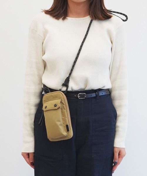 UNTRACK(アントラック)の「UNTRACK CITY/3LS ショルダーバッグ スマホケース 60371(ショルダーバッグ・メンズ・ブラック/カーキ/ベージュ・FREE)」の13枚目の写真