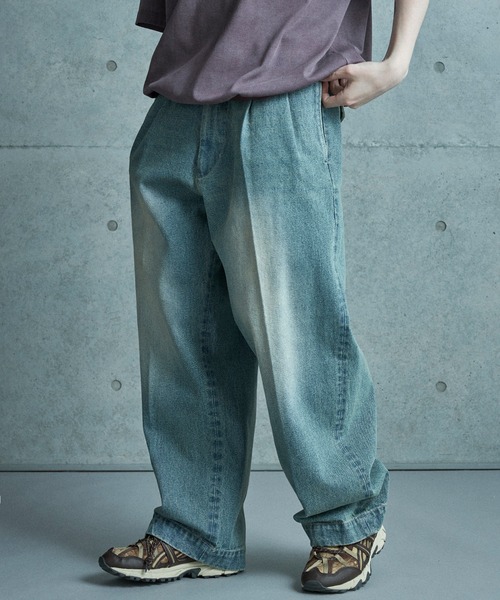 FUSE(フューズ)の「セミワイドデニムタックパンツ(デニムパンツ・メンズ・ブルー/ブラック・02/03)」の4枚目の写真