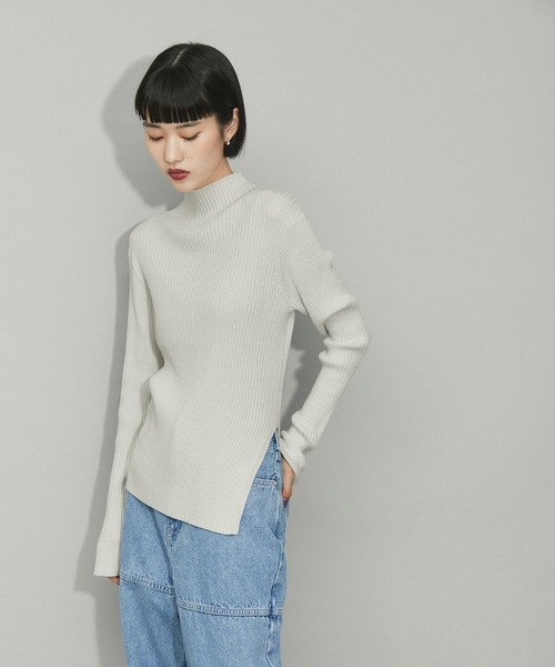 ADAM ET ROPE'（アダムエロペ）の「【WEB限定】・【定番人気】ハイネックラメニットプルオーバー（ニット/セーター・レディース・ブラック/ベージュ/サックスブルー/ホワイト系その他/グレー系その他・FREE）」の6枚目の写真