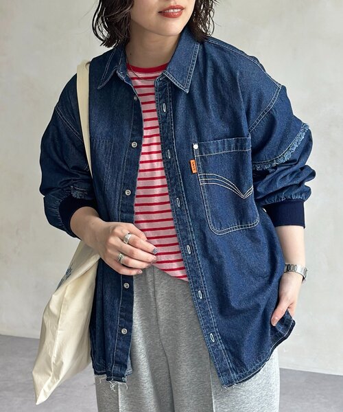 CPCM（シーピーシーエム）の「袖切替フリンジデニムシャツ（シャツ/ブラウス・レディース・ネイビー/ブラック/ブルー・FREE）」の2枚目の写真