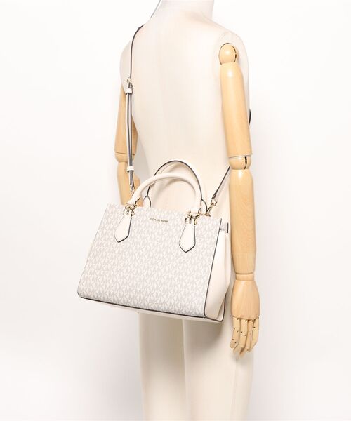 MICHAEL KORS(マイケルコース)の「MARILYN MD SATCHEL サッチェル(ハンドバッグ・レディース・ベージュ系その他・FREE)」の5枚目の写真