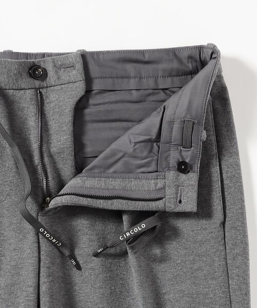 BRILLA per il gusto（ブリッラペルイルグースト）の「【別注】CIRCOLO1901 / NEW ジャージ ソリッド 1プリーツ ドローコード パンツ（その他パンツ・メンズ・ブラック系その他3/ブラック/ネイビー・42/44/46/48/52/50）」の15枚目の写真