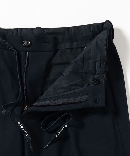 BRILLA per il gusto（ブリッラペルイルグースト）の「【別注】CIRCOLO1901 / NEW ジャージ ソリッド 1プリーツ ドローコード パンツ（その他パンツ・メンズ・ブラック系その他3/ブラック/ネイビー・42/44/46/48/52/50）」の8枚目の写真