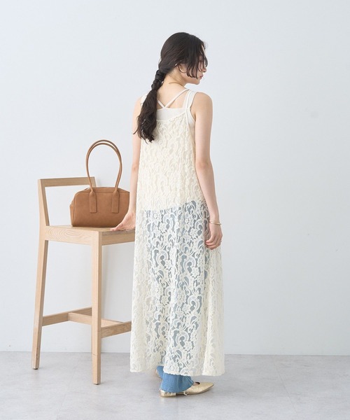 earth music&ecology（アースミュージックアンドエコロジー）の「起毛レースレイヤードキャミワンピース（ワンピース・レディース・ブラック/アイボリー・FREE）」の4枚目の写真