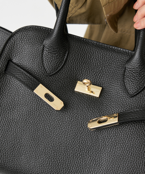 IENA（イエナ）の「AULENTTI/オウレンティ 別注 BELT BAG トートバッグ（トートバッグ・レディース・ベージュ/ブラック/ブラウン・FREE）」の8枚目の写真