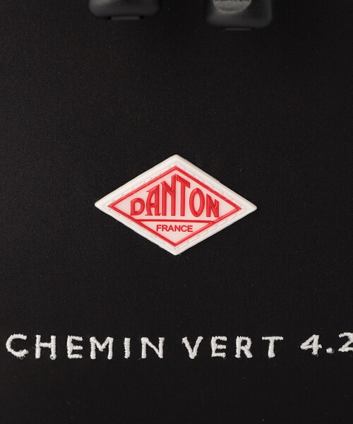 DANTON（ダントン）の「POLYESTER TAFFETA SLING BAG〈CHEMIN VERT 4.2〉（ボディバッグ/ウエストポーチ・レディース・パープル/グレー/ブラック/ブラウン/オリーブ・-）」の15枚目の写真