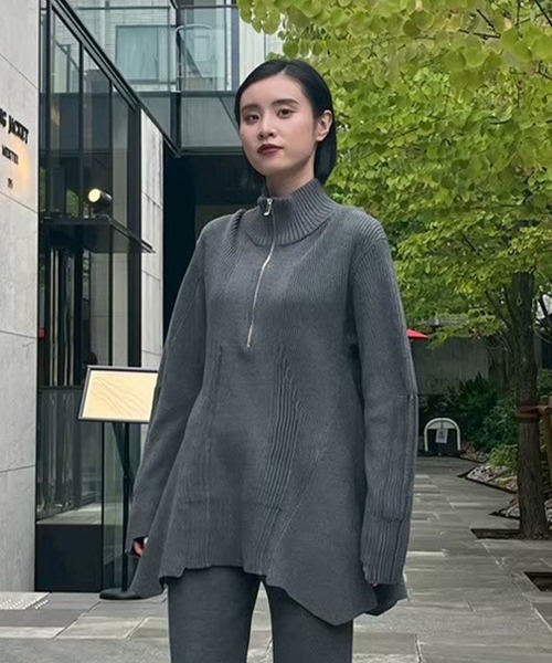 UN3D.(アンスリード)の「PIN TUCK HALF ZIP TOP / ピンタックハーフジップトップ(ニット/セーター・レディース・グレー/ブラック/ブルー・36/38)」の5枚目の写真