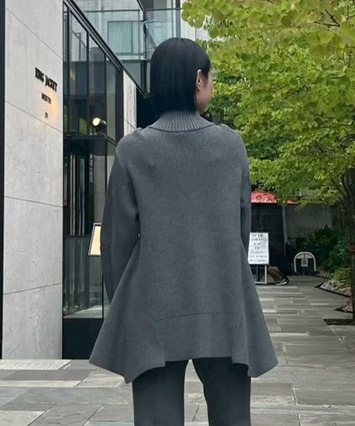 セール】PIN TUCK HALF ZIP TOP / ピンタックハーフジップトップ