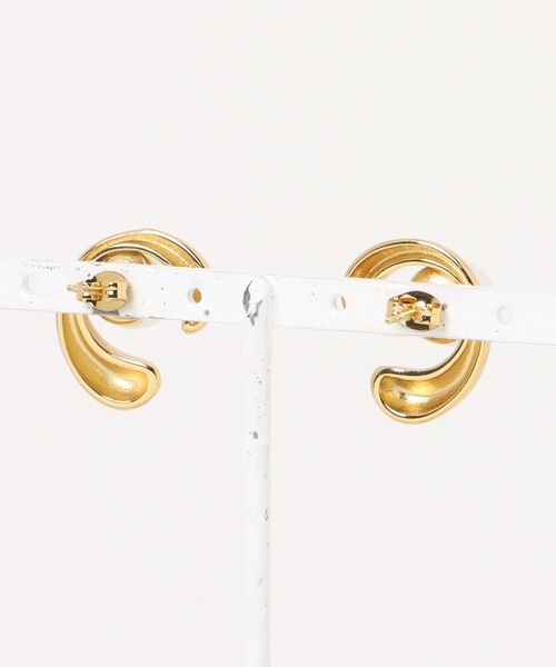 Gready Brilliant（グレディブリリアン）の「ステンレスパールピアス（ピアス（両耳用）・レディース・ゴールド・FREE）」の11枚目の写真