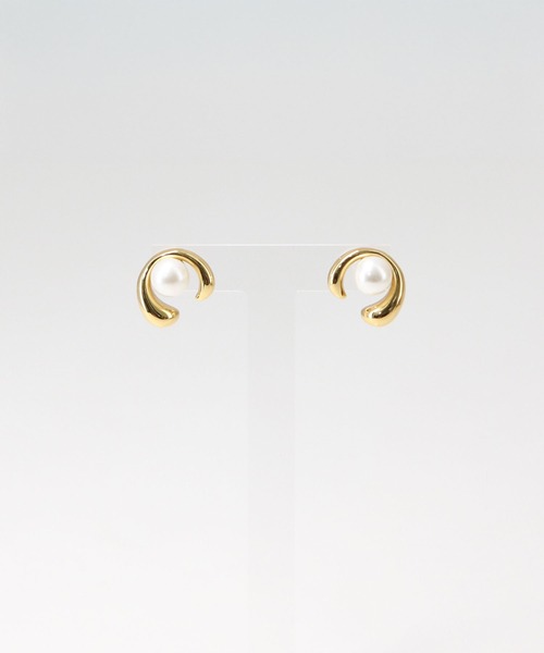 Gready Brilliant（グレディブリリアン）の「ステンレスパールピアス（ピアス（両耳用）・レディース・ゴールド・FREE）」の5枚目の写真