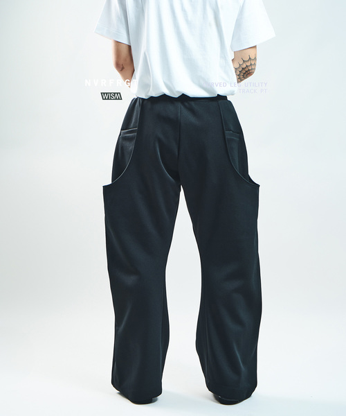 NVRFRGT(ネヴァーフォーゲット)の「NVRFRGT × WISM別注 CURVED LEG UTILITY TRACK PT(その他パンツ・メンズ・ブラック・2/3/1)」の11枚目の写真